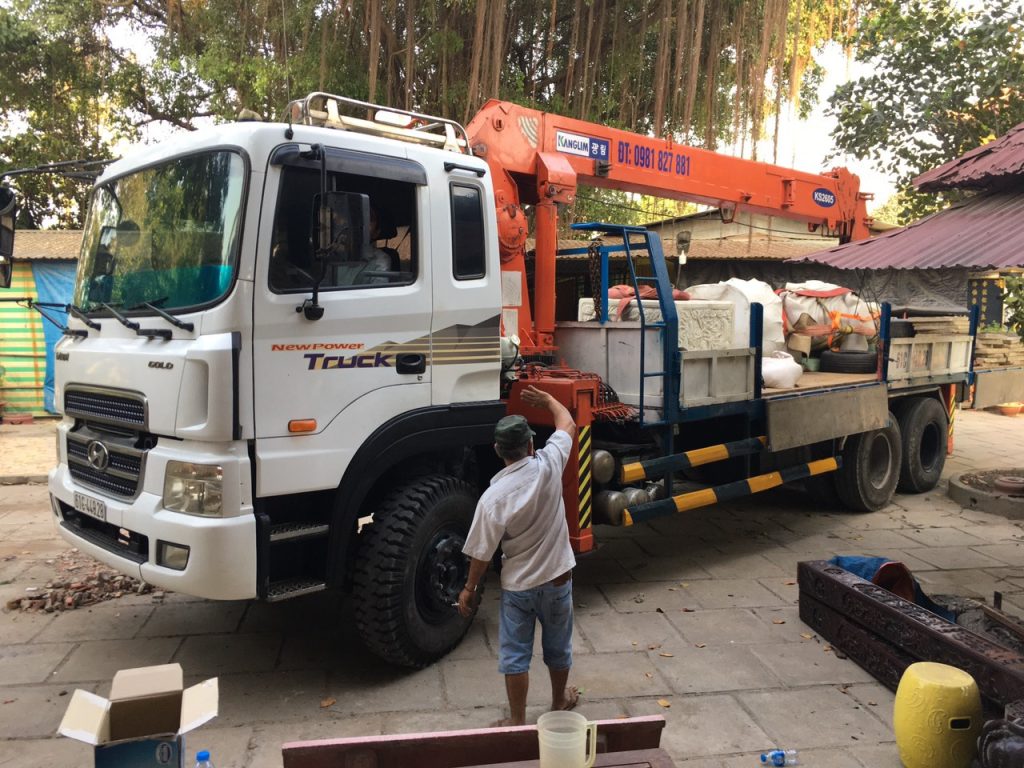 Xe Tai Cau Binh Duong (1)