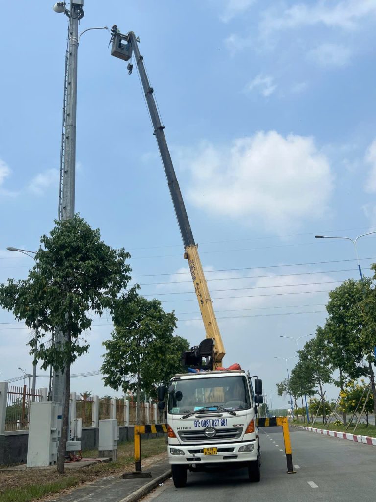 Xe Tải Cầu Bình Dương (8)